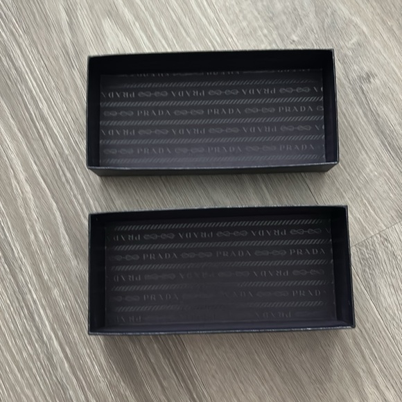 Prada Box (authentic) - Picture 3 of 8